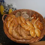 Konukevi Gaestehaus Sonne Bütschwil