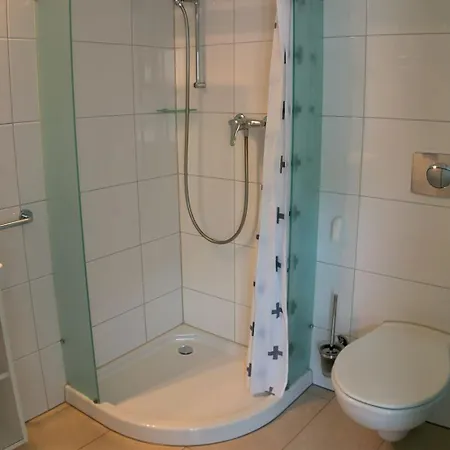 ゲストハウス Gaestehaus Sonne Bütschwil