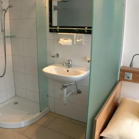 Gaestehaus Sonne ゲストハウス