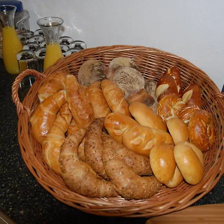 Pensjonat Gaestehaus Sonne Bütschwil