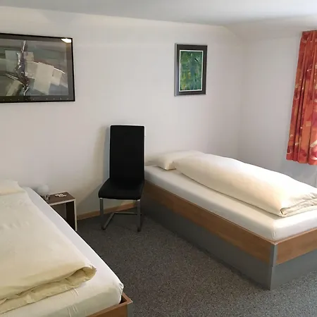 Gaestehaus Sonne Pensjonat Bütschwil