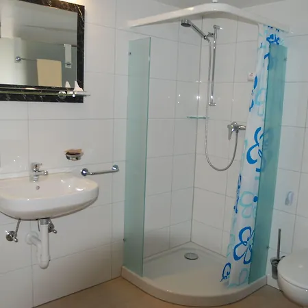 Pensjonat Gaestehaus Sonne Bütschwil